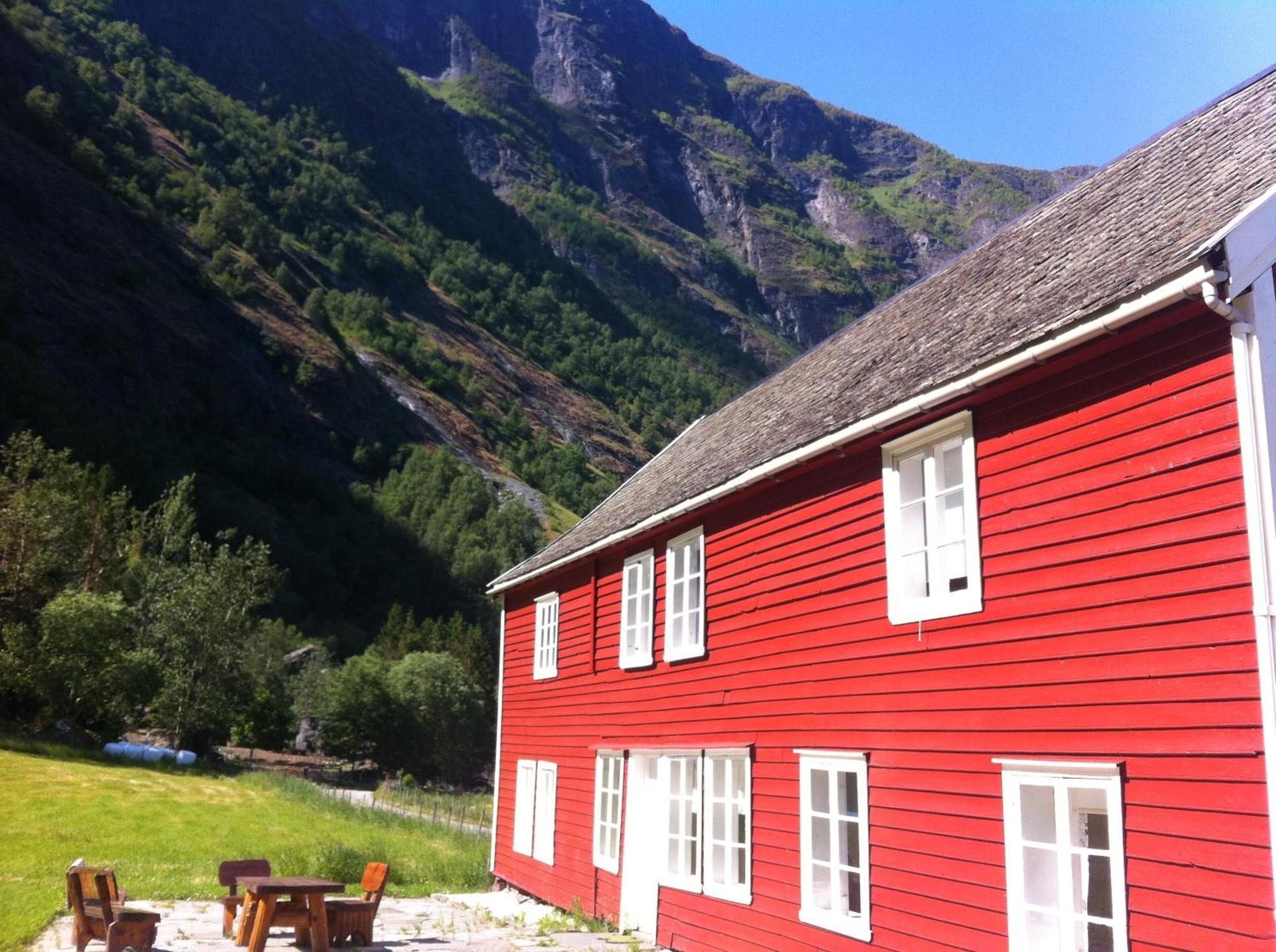 Brekke Gard Hostel Flam Exterior photo